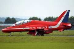 Red_arrow_hawk_xx264_taxis_arp